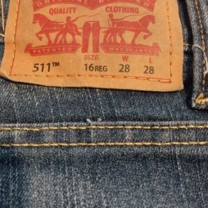 Levi's Women's Classic Straight Leg Denim Jeans